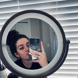 Meet your Posher, Emma